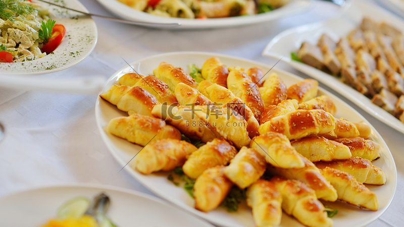 食品批发零售一体加盟，如何找到优质合作伙伴？**